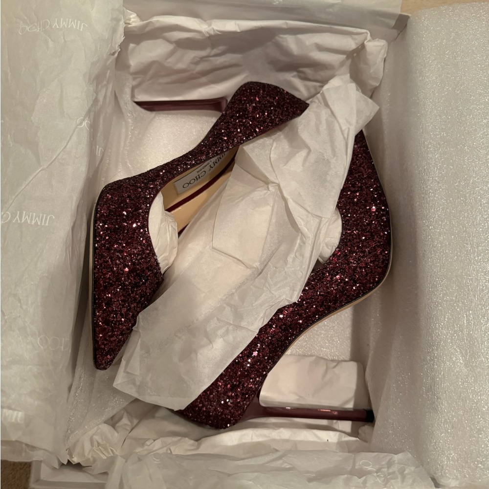 Jimmy Choo Wine Size 7B Very Gently Worn Beautiful Sparkly Heels